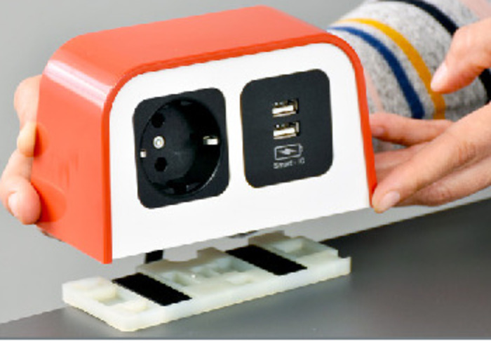 התקנת יחידת שקע שולחנית NETBOX Juke